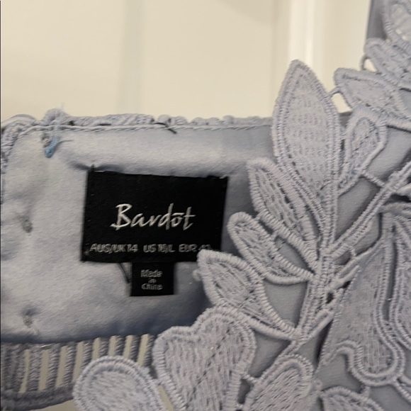 Dress - Picture 5 of 5